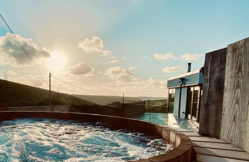 Newquay House | Rockpools: Family and Pet-Friendly 4-Star Retreat