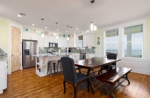 Rockport House | Unforgettable Rockport Bay Home with Private Lighted Pier