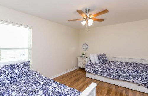 Rockport House | Family-Friendly Rockport Getaway with a 9.8 Rating