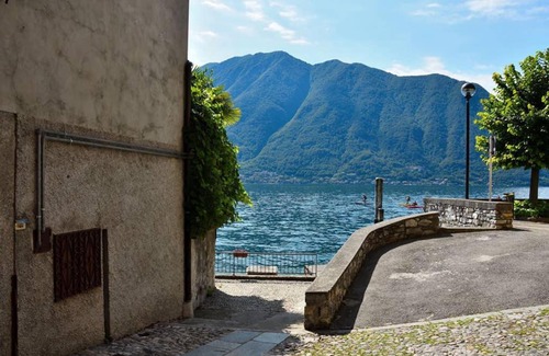 Colonno House | Family-Friendly Rocks Apartment in Scenic Colonno