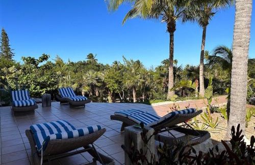 North Palmetto Point House | Oceanfront Rocks Retreat: Pet-Friendly Escape Awaits You