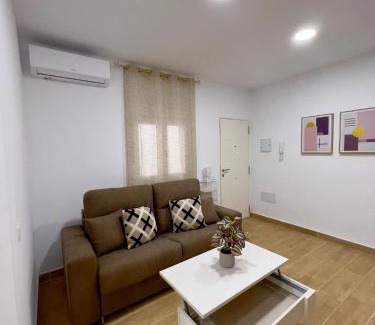 La Linea de la Concepcion Apartment | Inviting RockSide Residences Suites La Línea for Families