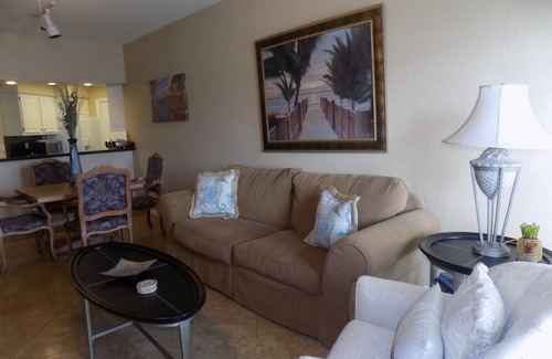 Highland Lake Estates Condo | Serene Rockstar Lake and Pool View Condo with Top Amenities