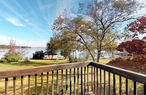 Leesville House | Family-Friendly Rocky Creek Cabin B: 10/10 Guest Rated