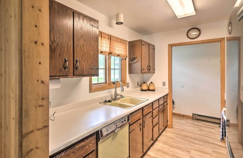 Carriage Hills Cabin | Relax at Rocky Mountain Breezes: Deck, Grill & Spa