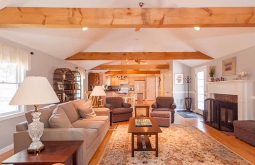 Kingston House | Rocky Nook Beach House: Guest Rated 9.8 with Ocean Views