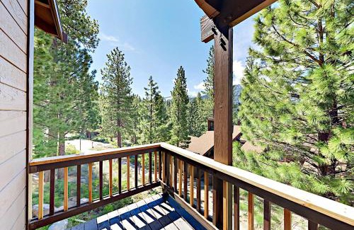 Truckee Apartment | Guest Rated 10/10: Discover Rocky Point Delights