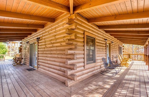 Sevierville House | Rocky Top Heaven - Family Fun with Arcade Games & More!