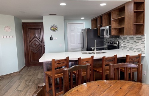 Sandy Beach Condo | Beachfront RockyCondo: 10/10 Rated with Pool & Ocean View