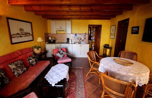 La Asomada Apartment | Roco III - Ideal Holiday Apartment with Pool and Garden