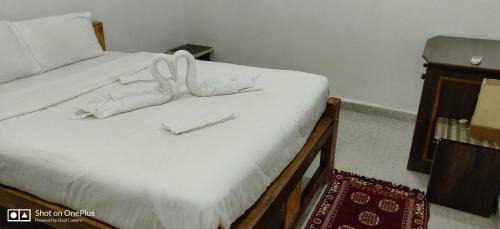 Palolem Resort | Beachfront Bliss at Rococo Pelton Huts in Palolem, Goa