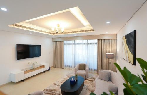 Jumeira 3 Resort | Relax at Roda Beach Resort with Oceanfront Views & Pool