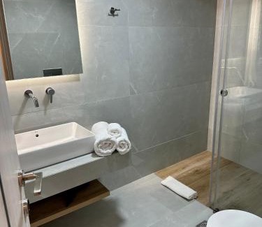Tymbaki House | Experience Rodanthi 4 Seasons: Pet-Friendly Retreat