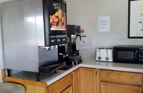Blair Hotel | Budget-Friendly Comfort at Rodeway Inn with Breakfast Included