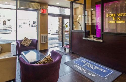 Norwood Hotel | Convenient Stay at Rodeway Inn Bronx Zoo for Families