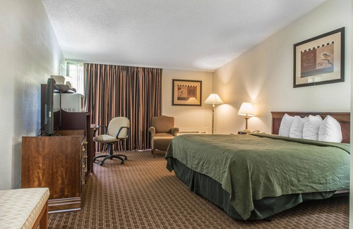 Brookville Hotel | Budget-Friendly Stay at Rodeway Inn with Family Amenities