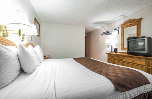 Panguitch Hotel | Outstanding Rodeway Inn near Bryce Canyon with Family Amenities