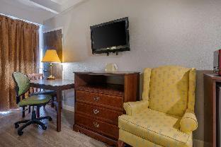 Clermont Hotel | Budget-Friendly Stay at Rodeway Inn with Family Amenities