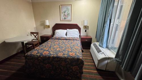 Dunmore Hotel | Pet-Friendly Rodeway Inn: Your Budget Travel Destination