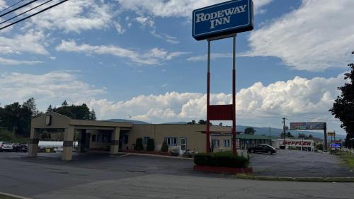 Dunmore Hotel | Pet-Friendly Rodeway Inn: Your Budget Travel Destination