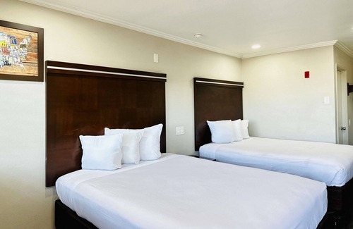 Lemon Grove Hotel | Eco-Friendly Rodeway Inn in Lemon Grove with Breakfast