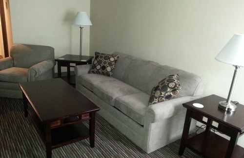 Little Falls Hotel | Comfortable Stay at Rodeway Inn with Spa & Restaurant