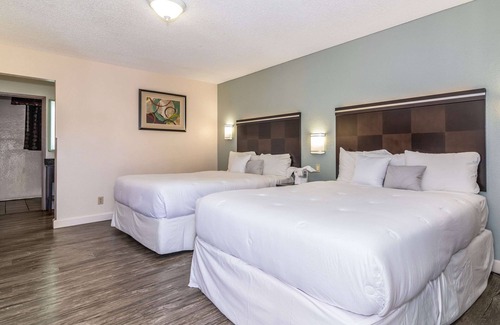 Barstow Hotel | Discover the Rodeway Inn on Historic Route 66 with Pool
