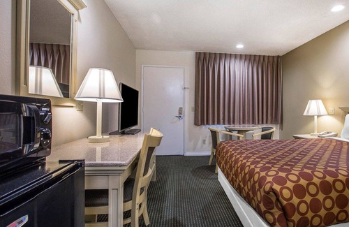 Santee Hotel | Affordable Comfort at Rodeway Inn Santee, San Diego East