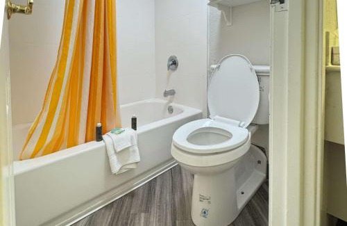 College Station Hotel | Budget-Friendly Stay at La Quinta Inn College Station