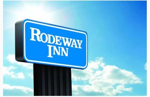 Silver Springs Hotel | Pet-Friendly Rodeway Inn: Ideal for Families & Wheelchair Access