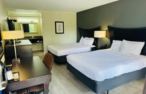 Silver Springs Hotel | Pet-Friendly Rodeway Inn: Ideal for Families & Wheelchair Access