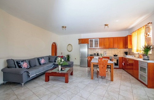 Petaloudes Apartment | Inviting Rodini Sun Apartment in Rhodos City with Spa