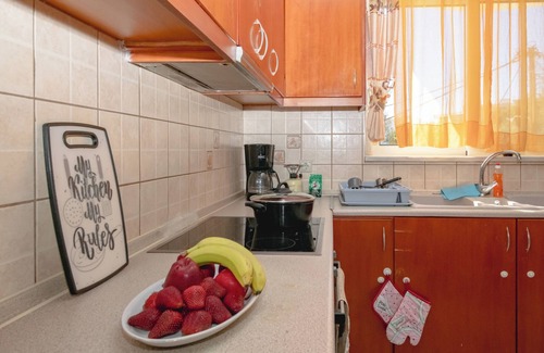 Petaloudes Apartment | Inviting Rodini Sun Apartment in Rhodos City with Spa
