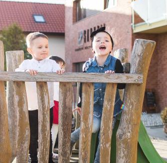Velke Bilovice House | Family-Friendly Rodinné Vinařství Skoupil with Hot Tub