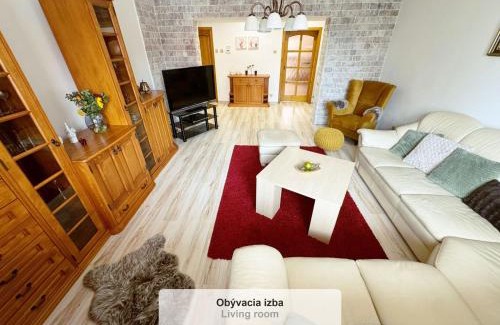 Velky Slavkov House | Family-Friendly Retreat "Ako doma" with Top Guest Rating
