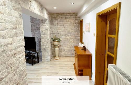 Velky Slavkov House | Family-Friendly Retreat "Ako doma" with Top Guest Rating