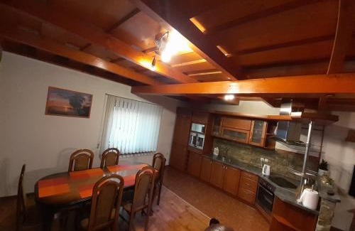 Rabca Apartment | Family-Friendly Stay at Rodinný dom Petro with EV Charging