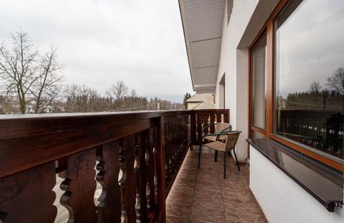 Mengusovce House | Family-Friendly Rogalo Guesthouse with Pool & Kids' Amenities