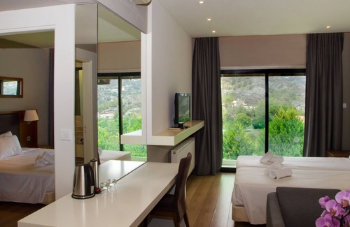 Agros Hotel | Experience Comfort at Rodon Hotel and Resort with Spa & Pool