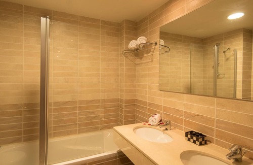 Agros Hotel | Experience Comfort at Rodon Hotel and Resort with Spa & Pool