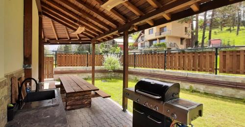 Tsigov Chark Villa | Exceptional Rodopi Guest House with Oceanfront Spa Access