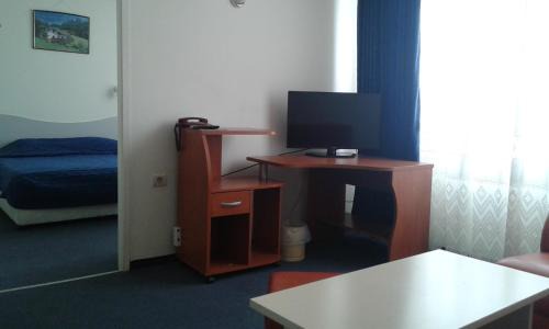 Plovdiv Hotel | Comfortable Stay at Rodopi Hotel with Breakfast Included