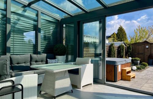 Mielno House | Family-Friendly Stylish Home with Hot Tub and Great Reviews