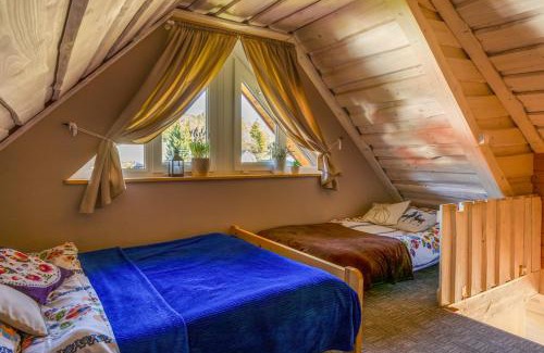 Myczkowce House | Top-Rated Agroturystyka U Głuszków with Pool & Ocean View