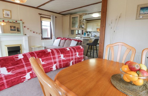 Newton Stewart Cottage | Pet-Friendly Roe Deer Lodge with Garden in Whithorn