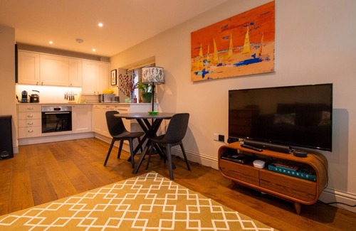 Old Town Hastings Villa | Roebuck House Apartment - Hastings Old Town