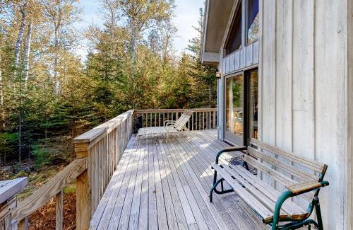 Hancock House | Guest Rated: 10/10 at Rogers Rock with Private Beach Access