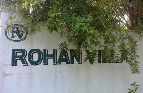 Thiranagama House | Rohan Villa: Ocean View Retreat with Pet-Friendly Comfort