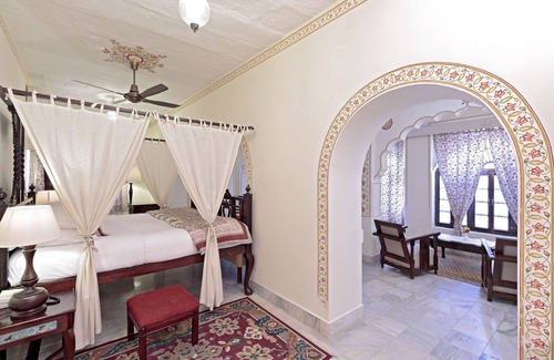 Rohet Hotel | Experience Rohet Garh: Pool, Spa & Top Guest Rating 9.2