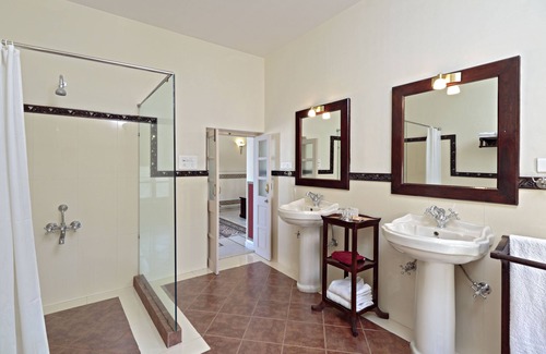 Rohet Hotel | Experience Rohet Garh: Pool, Spa & Top Guest Rating 9.2